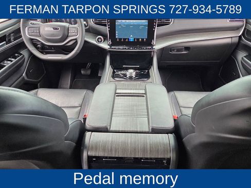 Used 2024 Jeep Wagoneer Series II image 18