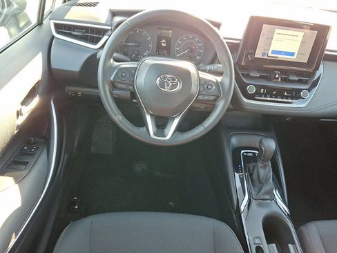 Used 2025 Toyota Corolla SE image 12