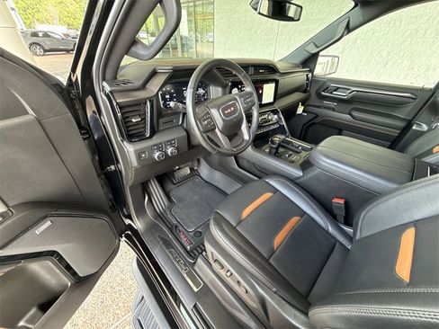 Certified 2025 GMC Sierra 1500 AT4 image 10