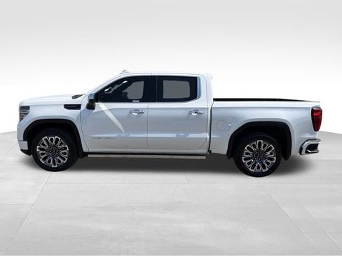 Used 2023 GMC Sierra 1500 Denali Ultimate AWD/4WD image 4