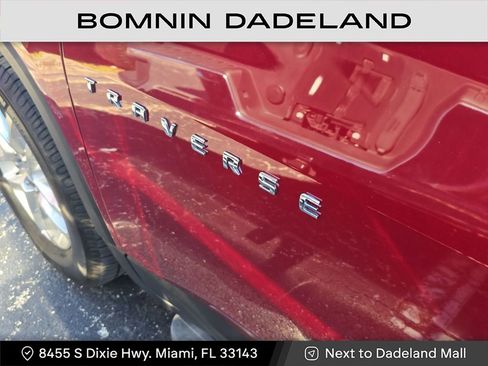 Used 2021 Chevrolet Traverse LT image 11