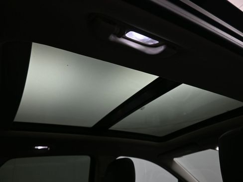 Used 2017 Cadillac XT5 Luxury w/ LPO, Wheel Lock Package image 36