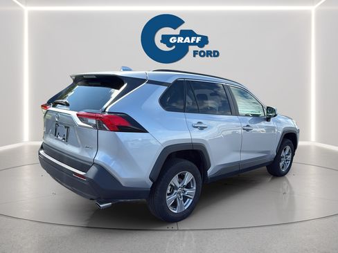 Used 2024 Toyota RAV4 XLE FWD image 8