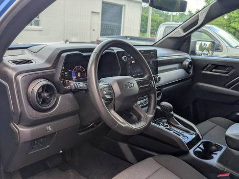 Used 2024 Chevrolet Colorado Trail Boss w/ LPO, Skid Plate Package AWD/4WD image 6