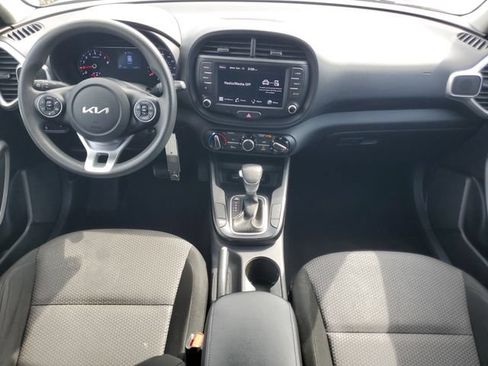 Used 2022 Kia Soul LX w/ Technology Package FWD image 12
