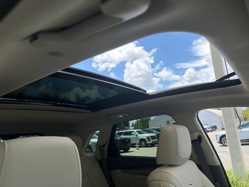 Used 2023 Cadillac XT5 Premium Luxury FWD image 15