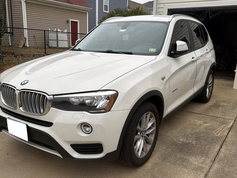 Used 2017 BMW X3 xDrive28i image 1