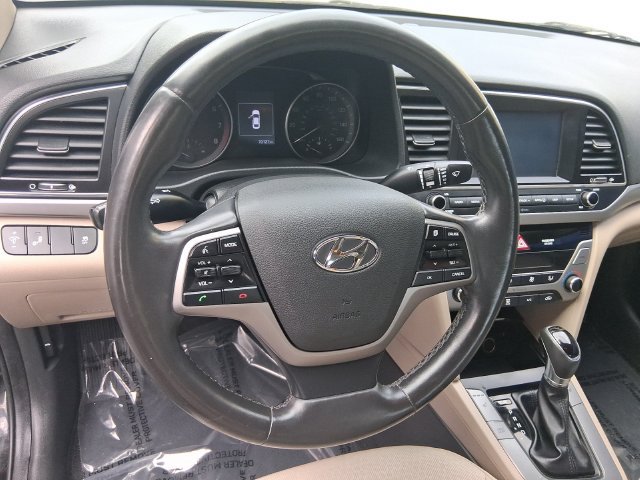 Used 2017 Hyundai Elantra Value Edition FWD image 11