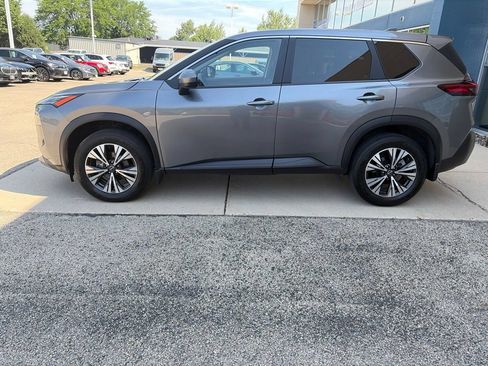 Used 2023 Nissan Rogue SV AWD/4WD image 5