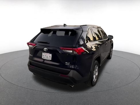 Used 2025 Toyota RAV4 XLE w/ Convenience Package image 15