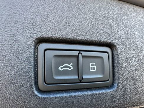 Used 2023 Audi Q4 e-tron Prestige w/ Black Optic Package image 12