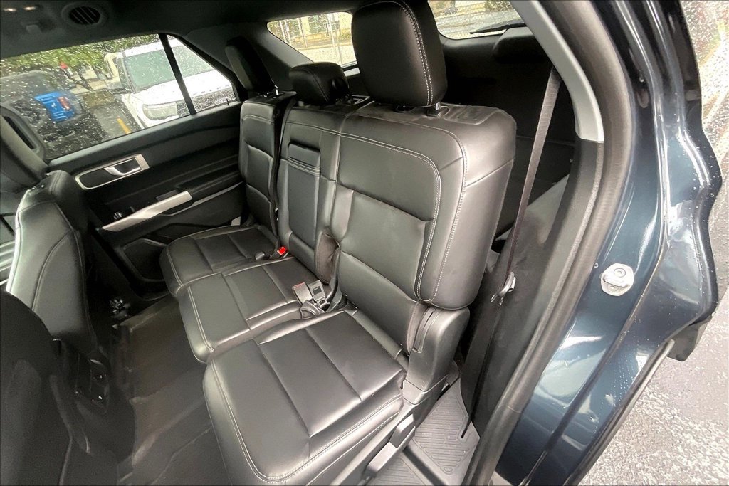 Used 2024 Ford Explorer XLT w/ Equipment Group 202A AWD/4WD image 25
