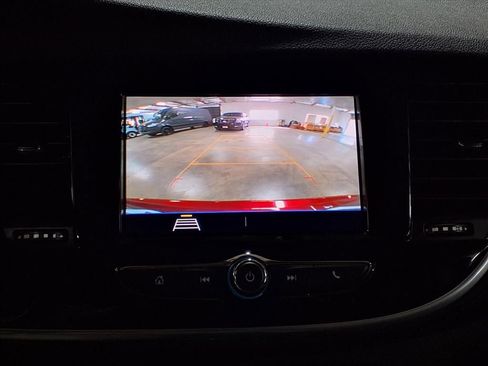 Used 2022 Buick Encore Preferred w/ Safety Package image 13