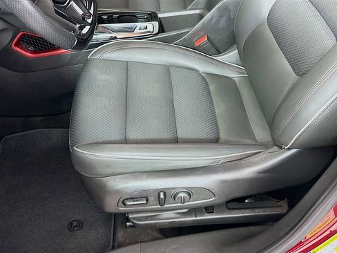 Used 2022 Chevrolet TrailBlazer RS image 19