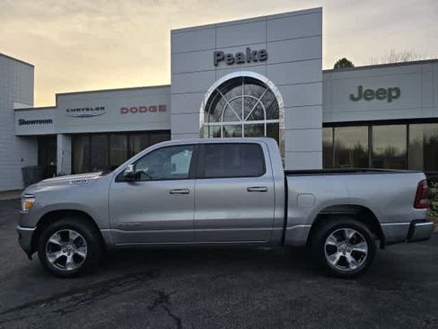 Used 2024 RAM 1500 Laramie AWD/4WD image 3
