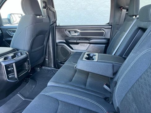 Used 2025 RAM 1500 Big Horn AWD/4WD image 32