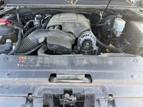 Used 2012 GMC Yukon XL Denali RWD image 15