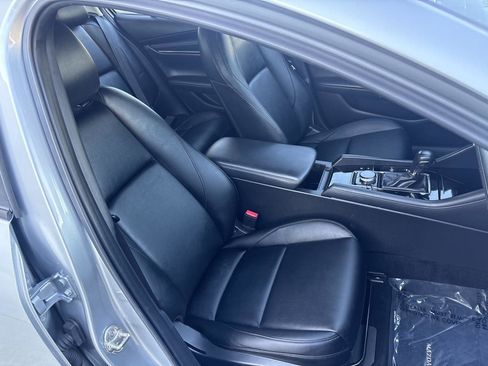 Used 2019 MAZDA MAZDA3 AWD Sedan w/ Select Package image 16