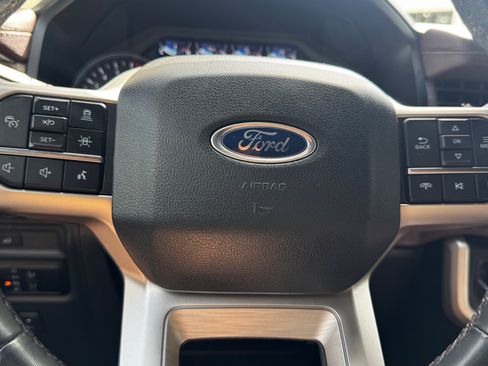 Used 2023 Ford Expedition Limited AWD/4WD image 13