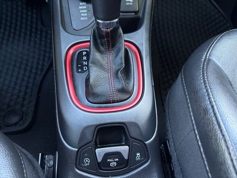 Used 2021 Jeep Compass Trailhawk image 27