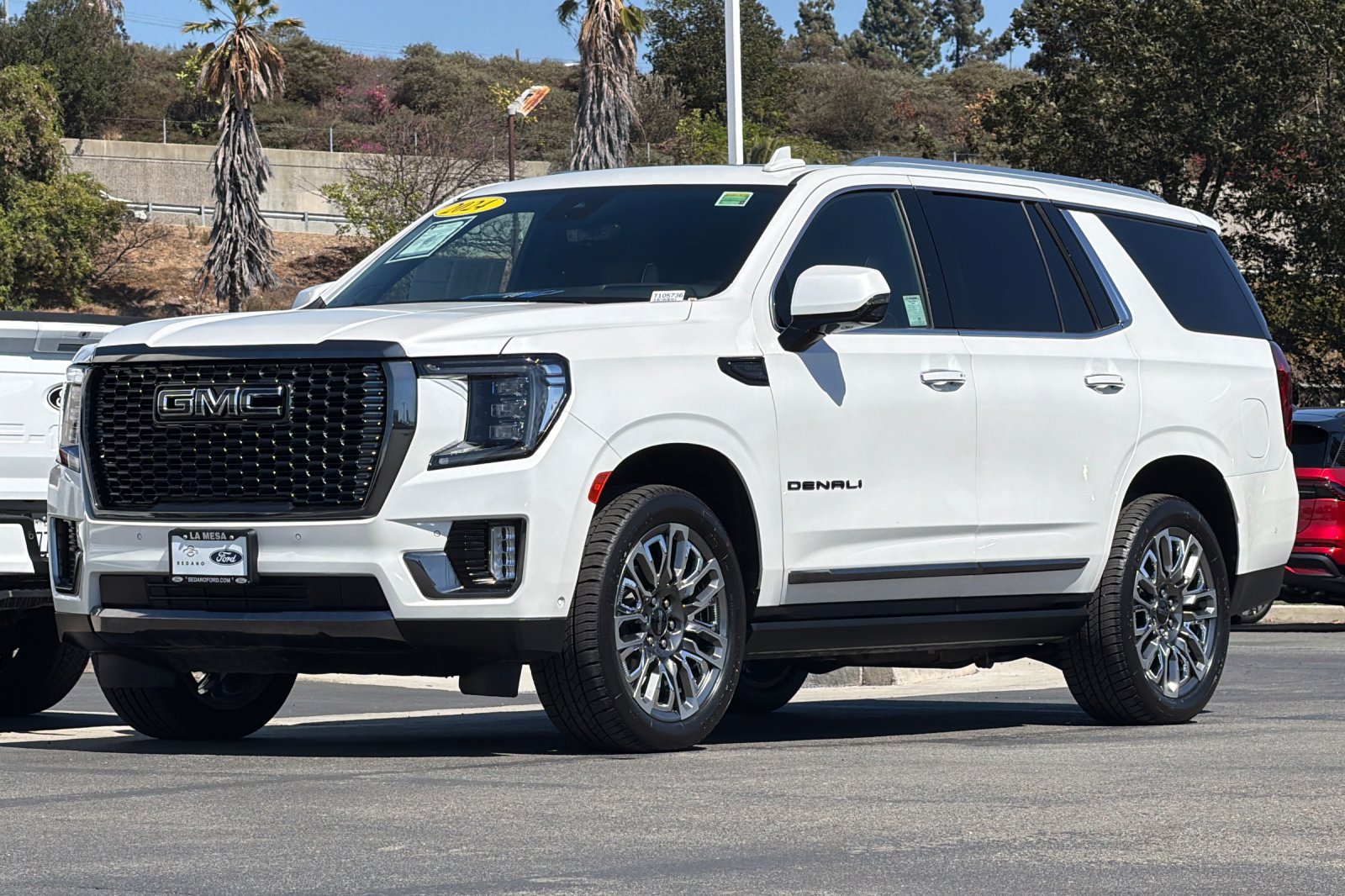 Used 2024 GMC Yukon Denali Ultimate AWD/4WD image 7