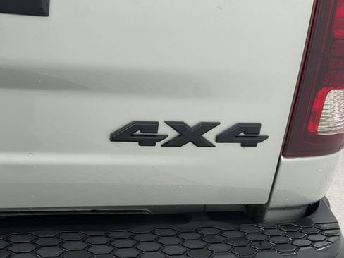 Used 2017 RAM 1500 Rebel image 40