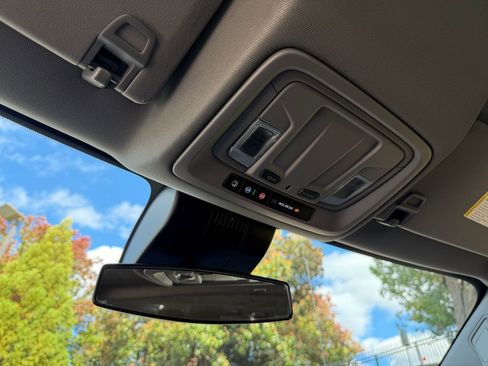 Used 2022 Chevrolet Silverado 1500 LT w/ Protection Package image 25