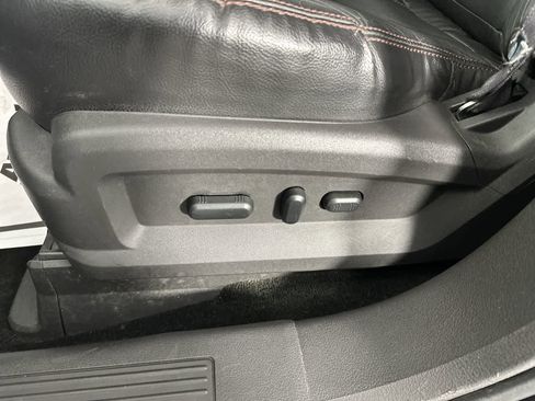 Used 2013 Ford Edge SEL FWD image 12