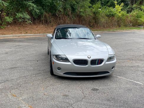 Used 2005 BMW Z4 2.5i RWD image 2