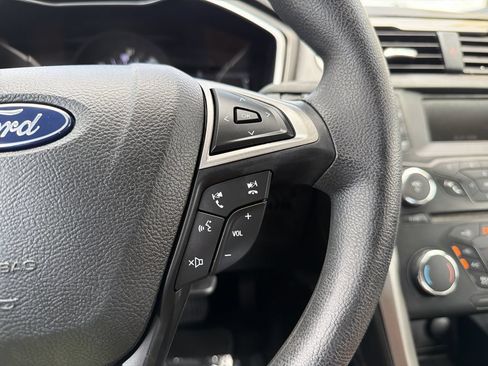 Used 2018 Ford Fusion S FWD image 25