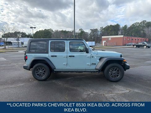 Used 2024 Jeep Wrangler Sport S image 5