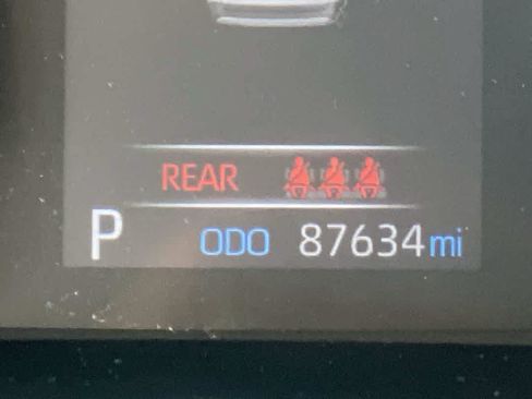 Used 2019 Toyota RAV4 XLE w/ Convenience Package AWD/4WD image 18