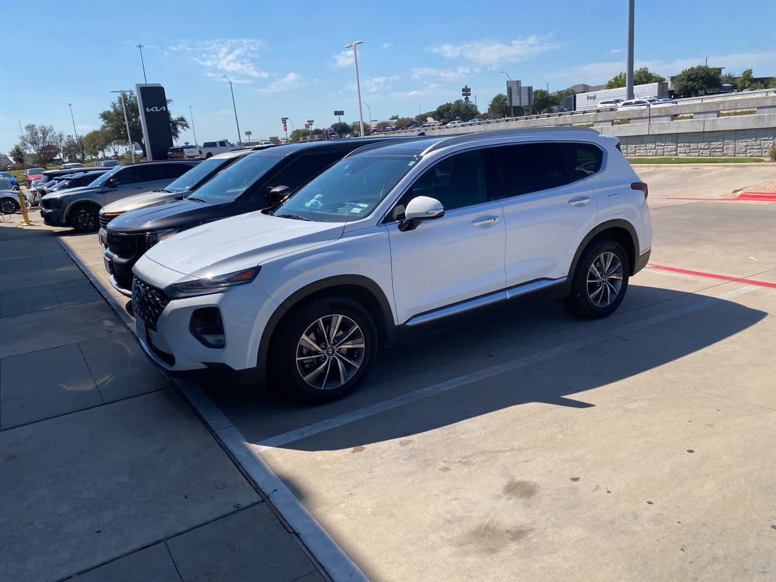 Used 2019 Hyundai Santa Fe FWD image 2