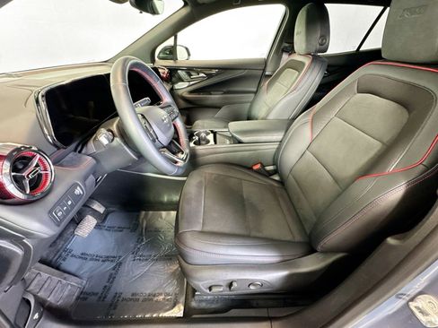 Used 2025 Chevrolet Blazer EV RS image 19