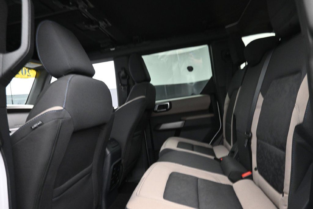 Used 2022 Ford Bronco Wildtrak AWD/4WD image 12