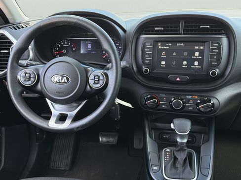 Used 2021 Kia Soul S FWD image 9