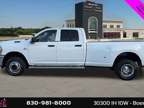 Used 2024 RAM 3500 Tradesman w/ Chrome Appearance Group AWD/4WD image 6