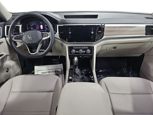 Used 2023 Volkswagen Atlas SEL AWD/4WD image 9