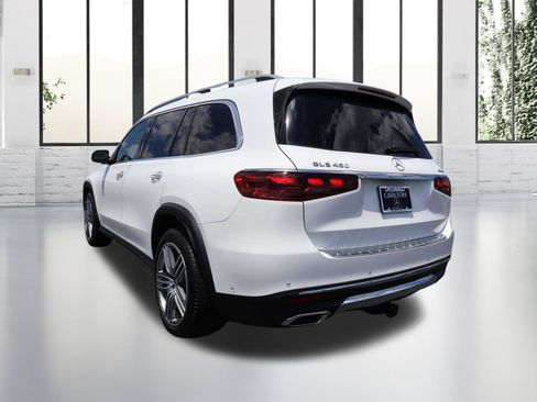 Used 2025 Mercedes-Benz GLS 450 4MATIC image 3