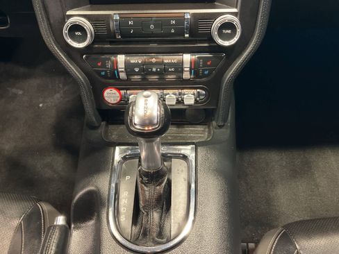 Used 2017 Ford Mustang Premium image 15