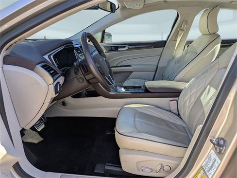 Used 2017 Ford Fusion Platinum image 22