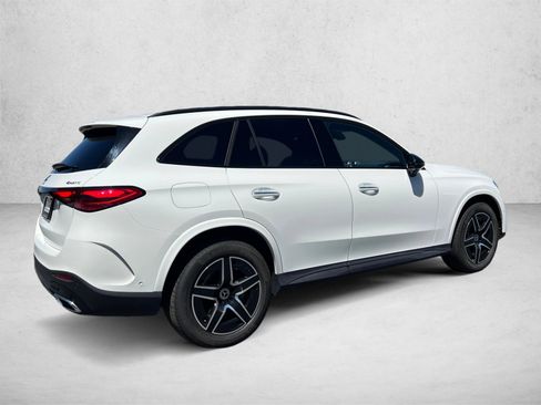 Certified 2026 Mercedes-Benz GLC 300 4MATIC image 5