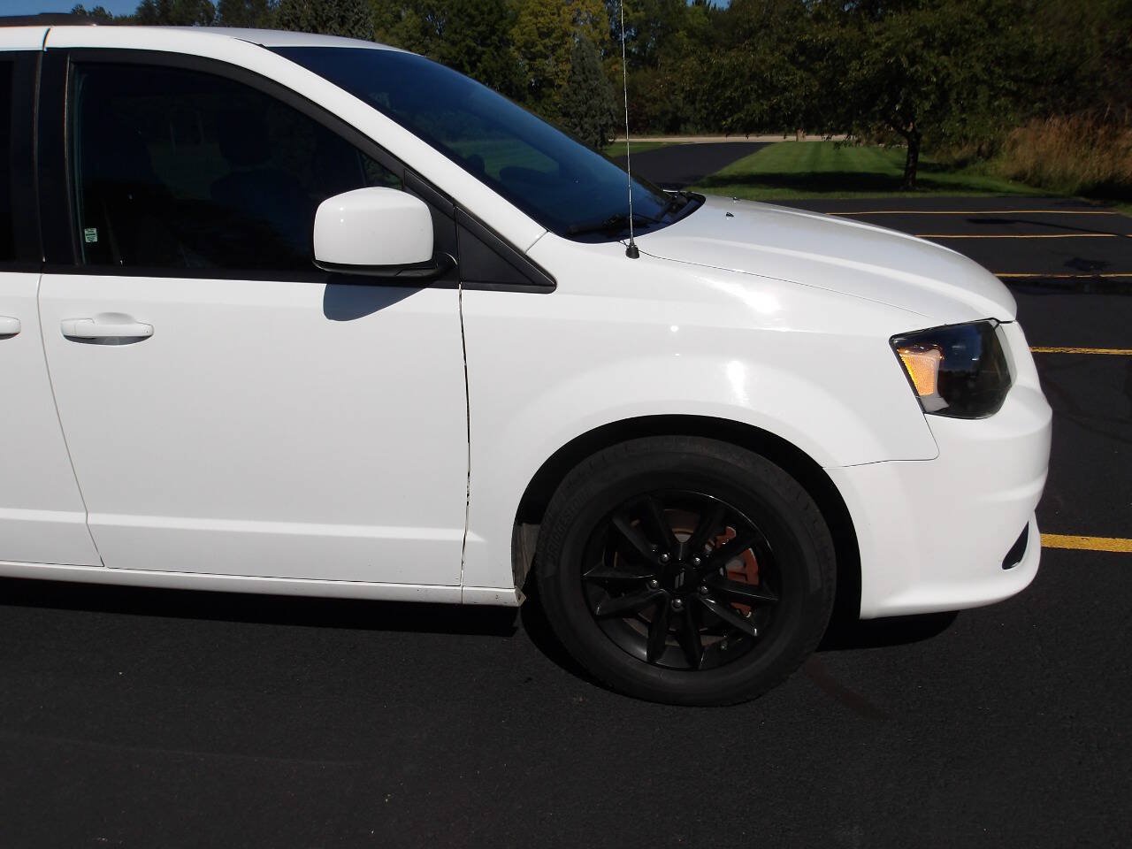 Used 2019 Dodge Grand Caravan GT FWD image 31