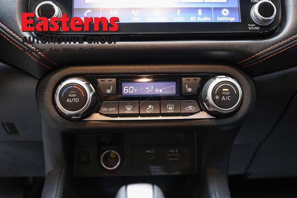 Used 2024 Nissan Versa SR FWD image 21