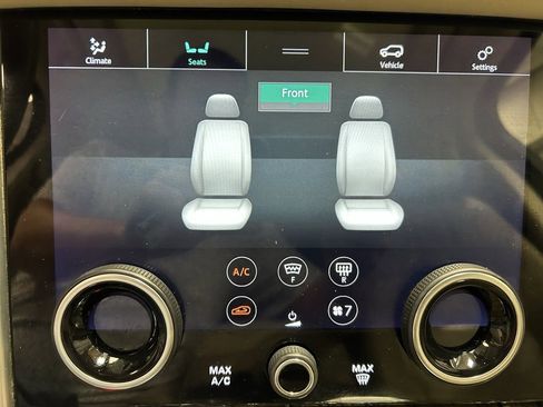 Used 2019 Land Rover Range Rover Supercharged image 17