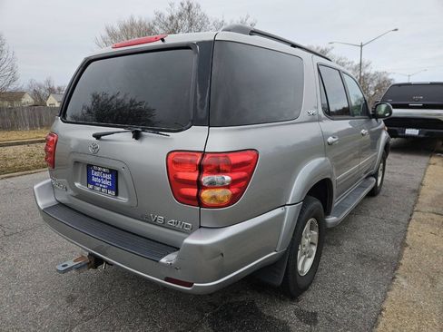 Used 2003 Toyota Sequoia SR5 image 5