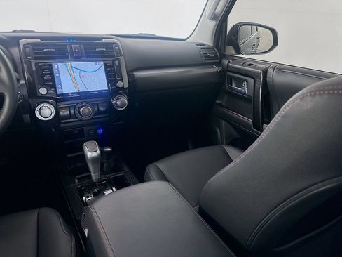 Used 2022 Toyota 4Runner TRD Off-Road Premium w/ Moonroof Package AWD/4WD image 24