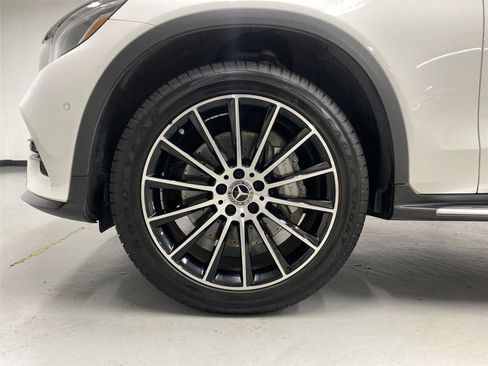 Used 2018 Mercedes-Benz GLC 300 4MATIC Coupe image 23