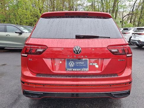 Certified 2024 Volkswagen Tiguan SE R-Line AWD/4WD image 9