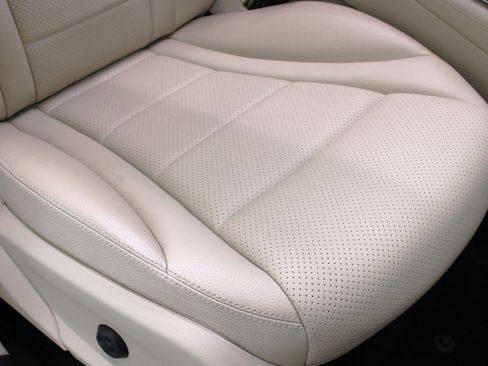 Used 2017 Mercedes-Benz GLC 300 w/ Premium 1 Package image 50